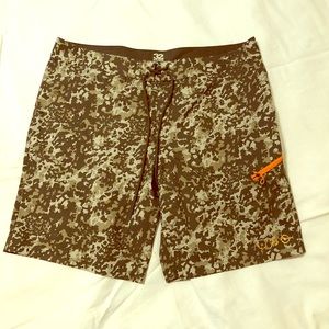 32 Bridge Shorts size 40